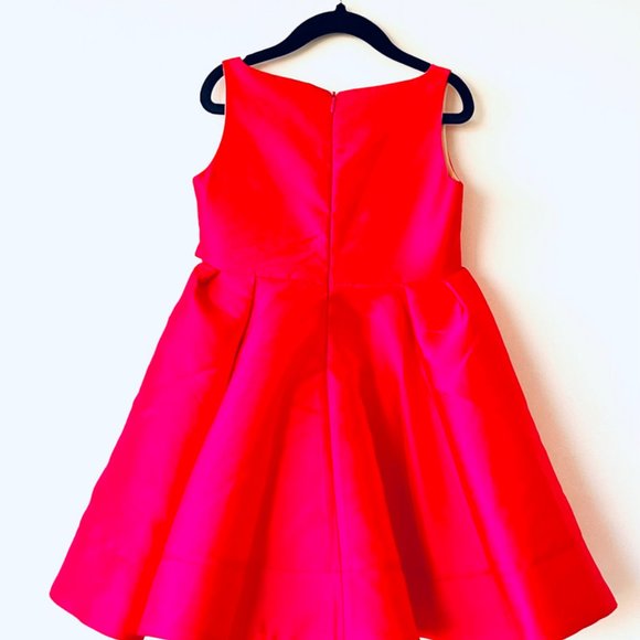 Beautiful Designer Dress - Picture 2 of 4